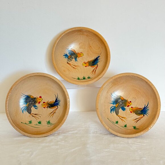 Set 3 Japanese Munising Wooden 6" Bowls Hand Painted Fighting Rooster Vtg - Picture 1 of 11